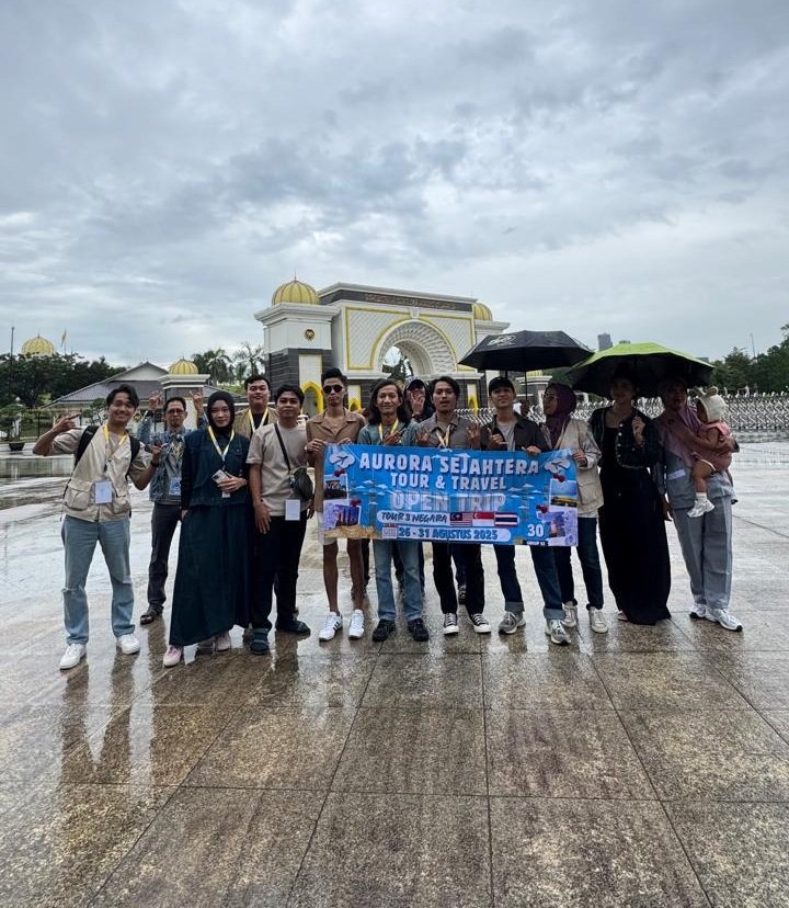 Tim profesional Aurora Sejahtera Tour & Travel